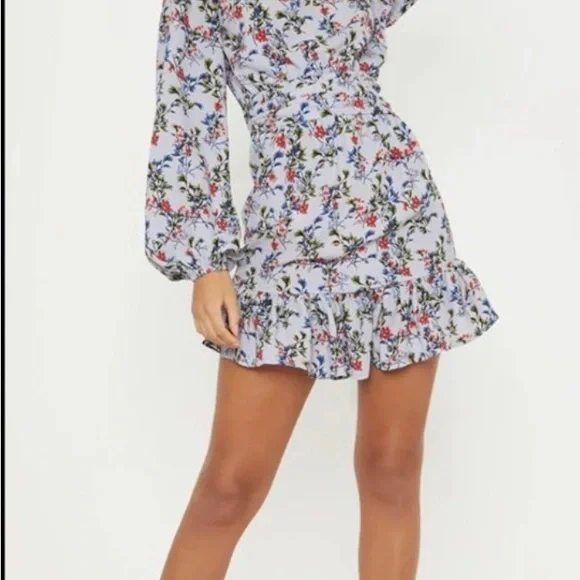 PrettyLittleThing White Floral Long Sleeve Ruffle Mini Dress Sz 6 - Picture 2 of 4